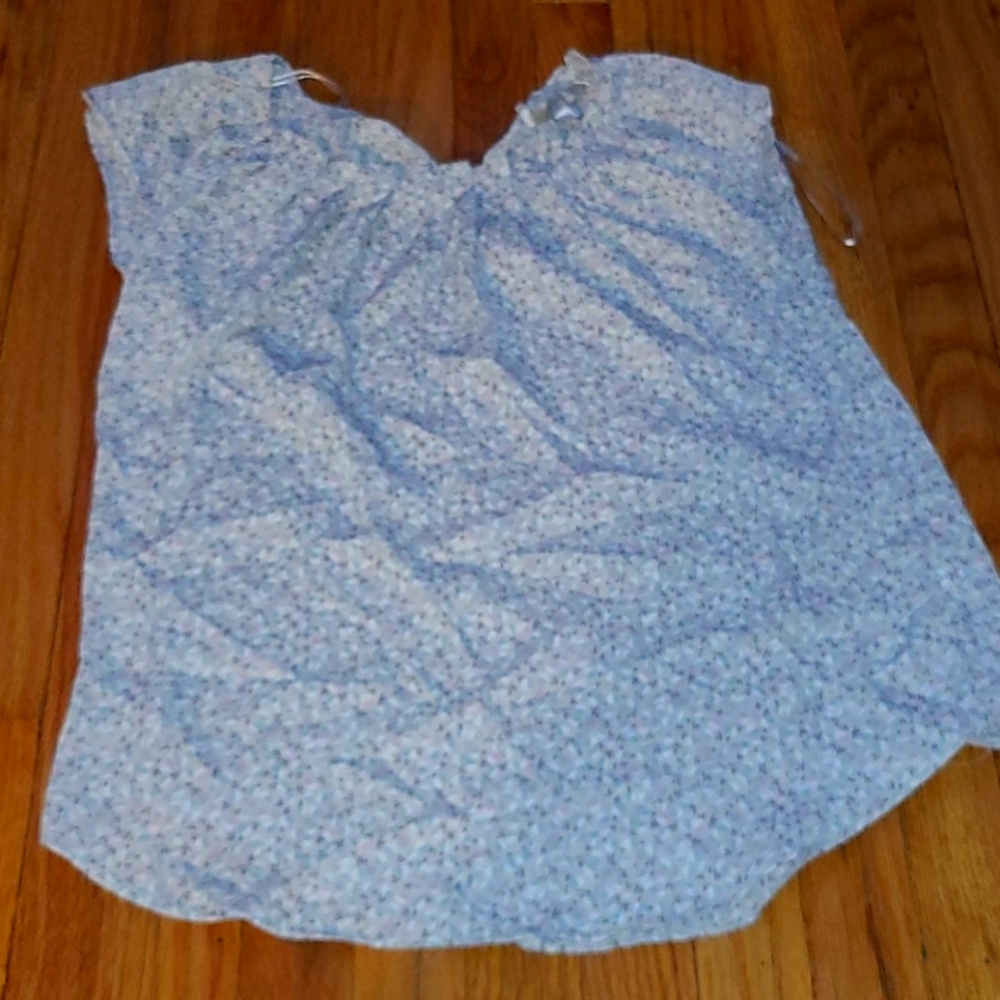 Lauren Conrad blouse